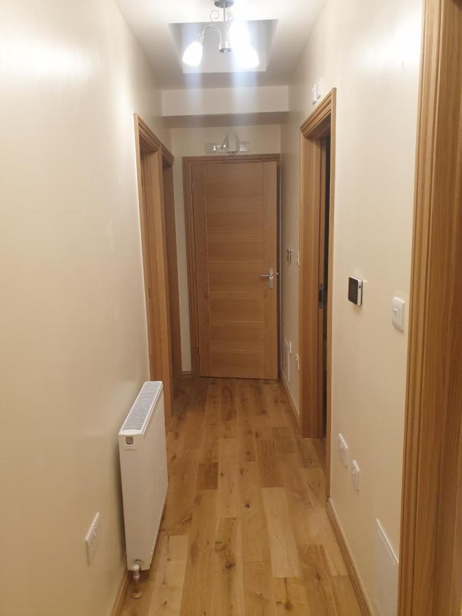 London Luxury 3 Bedroom 2 Bathrooms Flat 1 Min To Redbridge Station Free Parking & Wifi Wanstead Exteriör bild